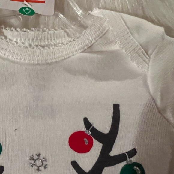 Carter’s Christmas Outfit - Picture 8 of 8